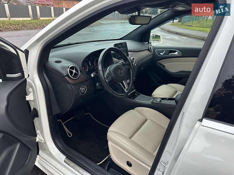 Хэтчбек Mercedes-Benz B-Class 2017 в Виннице