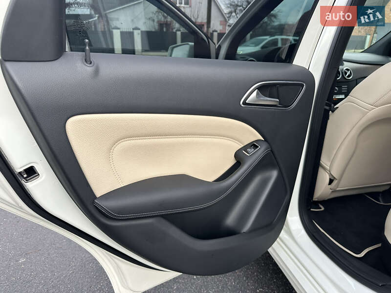 Хэтчбек Mercedes-Benz B-Class 2017 в Виннице