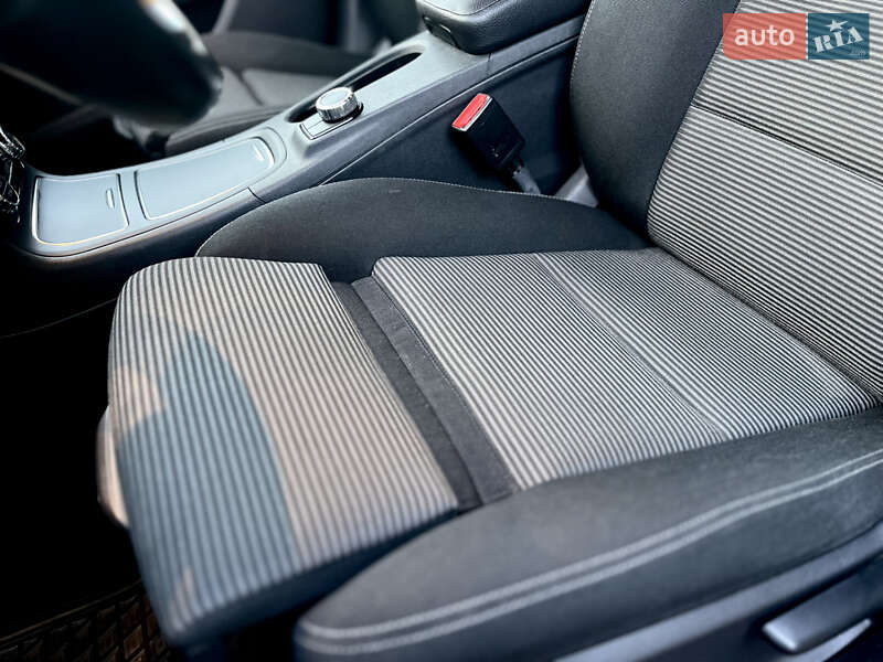 Хэтчбек Mercedes-Benz B-Class 2016 в Дрогобыче