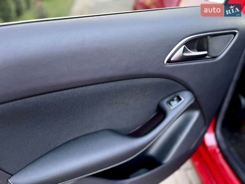 Хэтчбек Mercedes-Benz B-Class 2016 в Дрогобыче