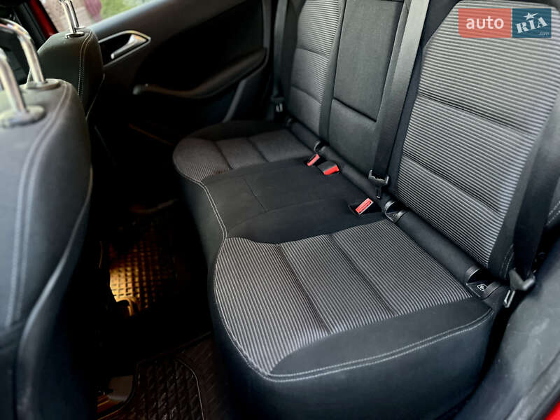 Хэтчбек Mercedes-Benz B-Class 2016 в Дрогобыче