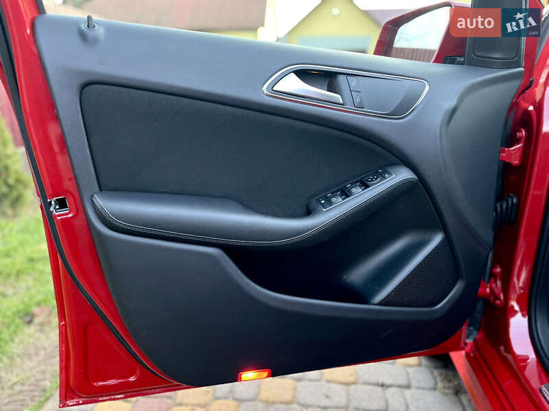 Хэтчбек Mercedes-Benz B-Class 2016 в Дрогобыче