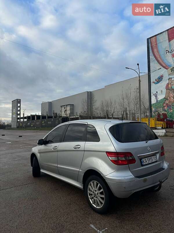 Хэтчбек Mercedes-Benz B-Class 2009 в Киеве фото 3 Хэтчбек Mercedes-Benz B-Class 2009 в Киеве