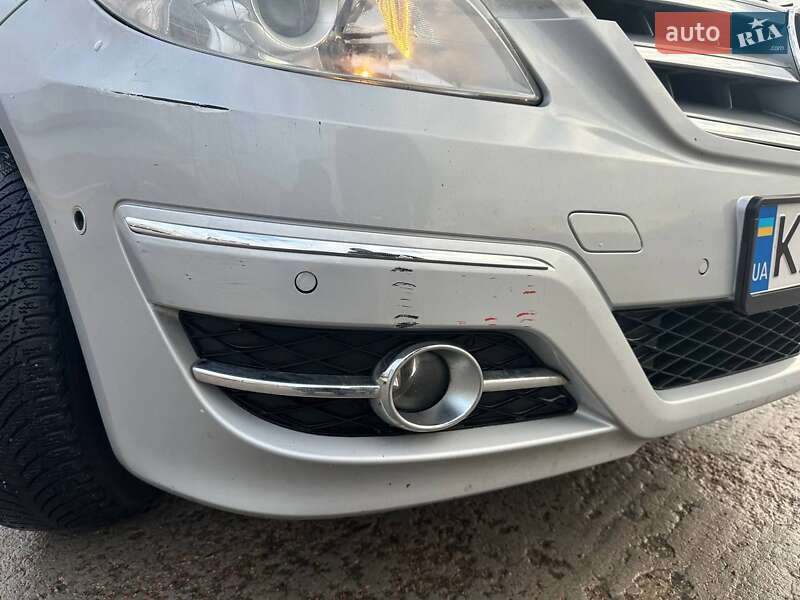 Хэтчбек Mercedes-Benz B-Class 2009 в Киеве фото 11 Хэтчбек Mercedes-Benz B-Class 2009 в Киеве