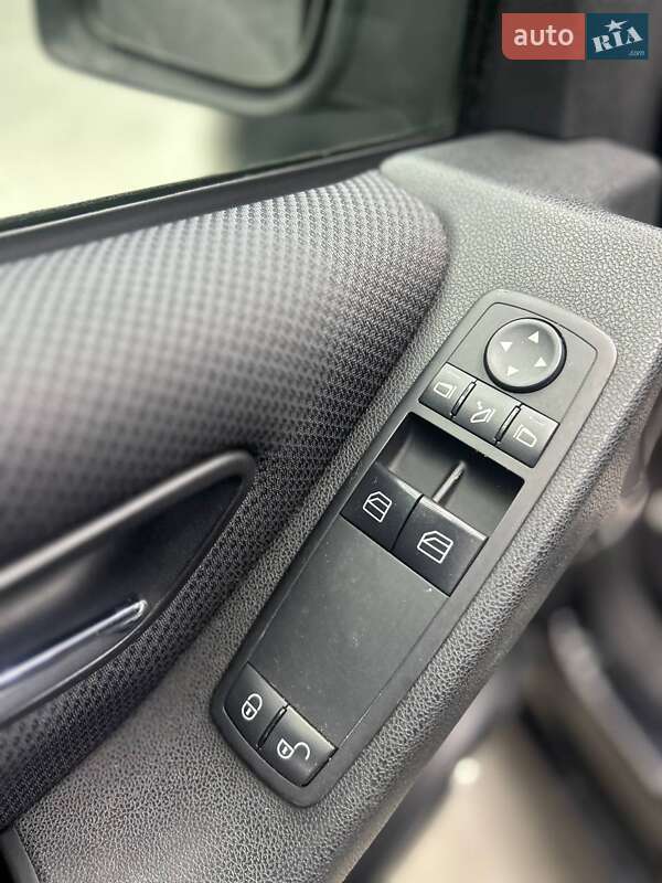 Хетчбек Mercedes-Benz B-Class 2009 в Чернівцях