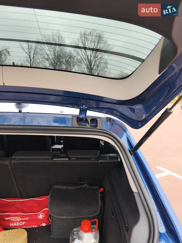 Хетчбек Mercedes-Benz B-Class 2010 в Києві фото 16 Хетчбек Mercedes-Benz B-Class 2010 в Києві