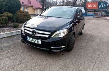 Хэтчбек Mercedes-Benz B-Class 2016 в Стрые