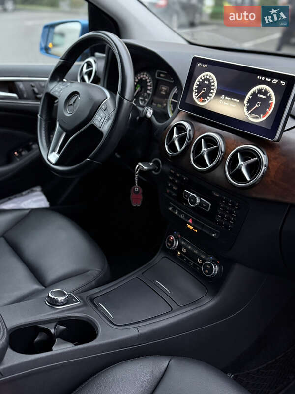 Хэтчбек Mercedes-Benz B-Class 2014 в Виннице