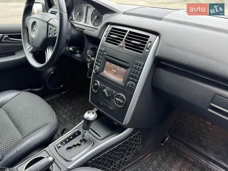 Хетчбек Mercedes-Benz B-Class 2010 в Дніпрі