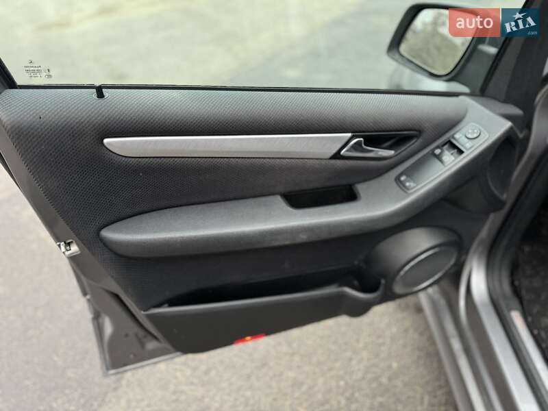 Хетчбек Mercedes-Benz B-Class 2010 в Дніпрі