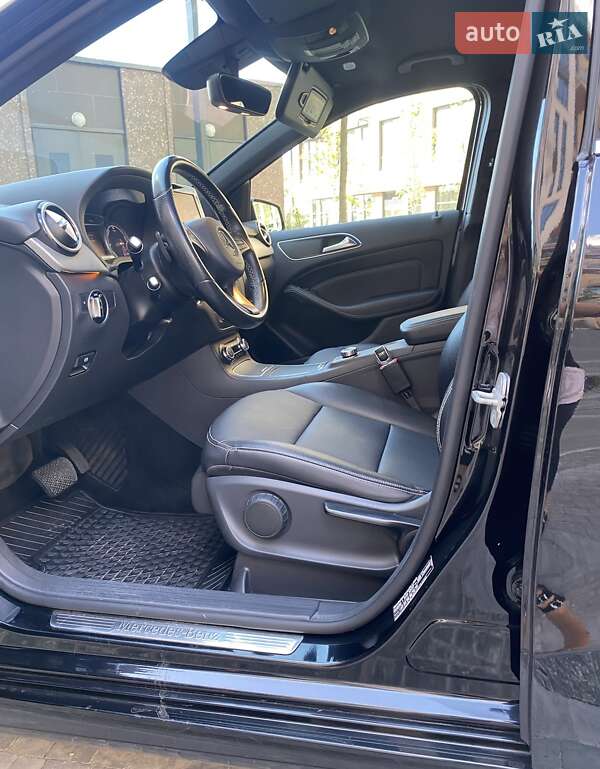 Хетчбек Mercedes-Benz B-Class 2015 в Києві