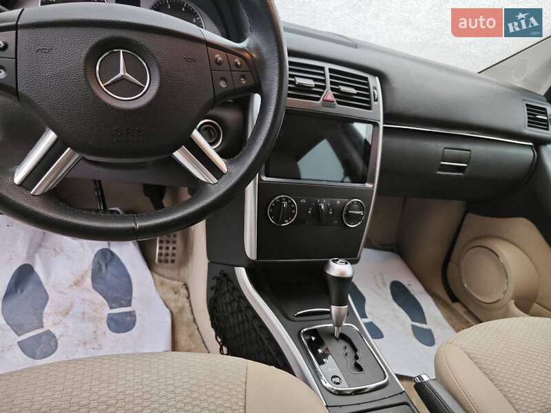 Хэтчбек Mercedes-Benz B-Class 2010 в Черкассах фото 7 Хэтчбек Mercedes-Benz B-Class 2010 в Черкассах