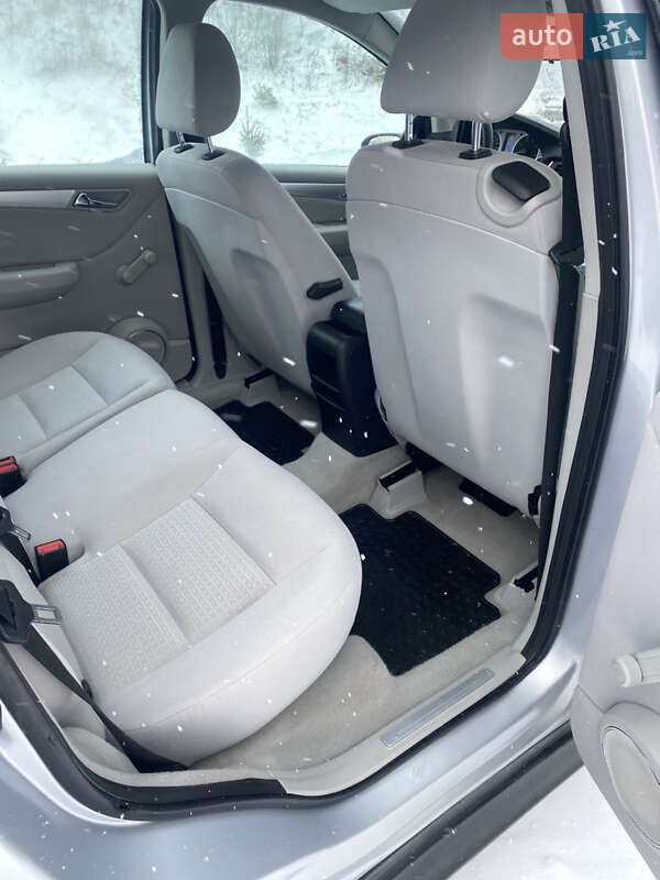 Хэтчбек Mercedes-Benz B-Class 2005 в Тернополе фото 16 Хэтчбек Mercedes-Benz B-Class 2005 в Тернополе