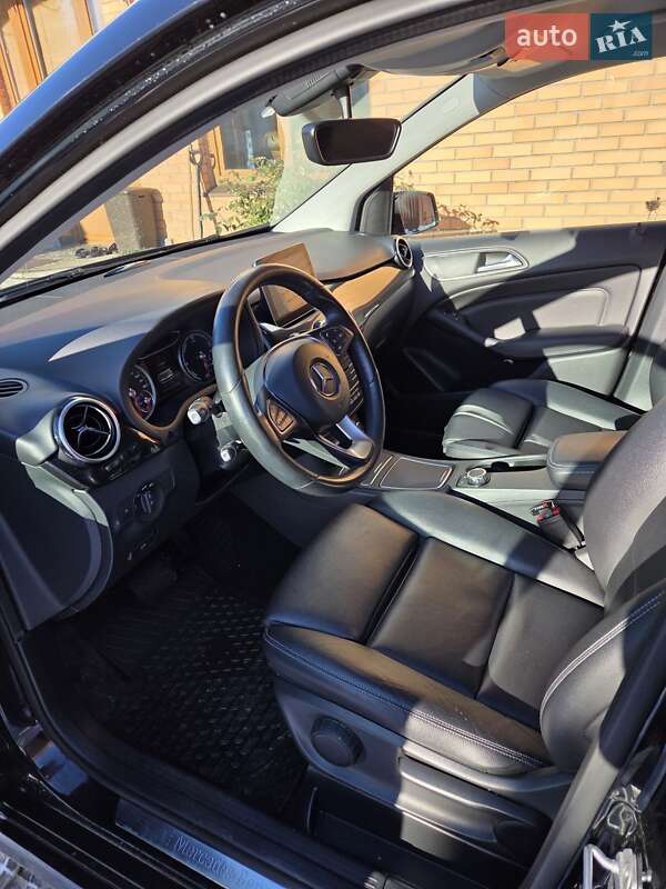 Хетчбек Mercedes-Benz B-Class 2017 в Олександрії