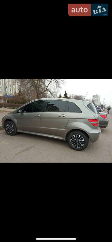 Хэтчбек Mercedes-Benz B-Class 2007 в Южном