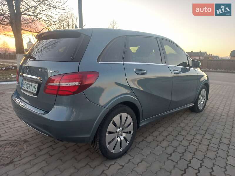 Хэтчбек Mercedes-Benz B-Class 2015 в Трускавце фото 2 Хэтчбек Mercedes-Benz B-Class 2015 в Трускавце