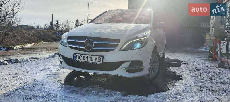 Хэтчбек Mercedes-Benz B-Class 2015 в Стрые