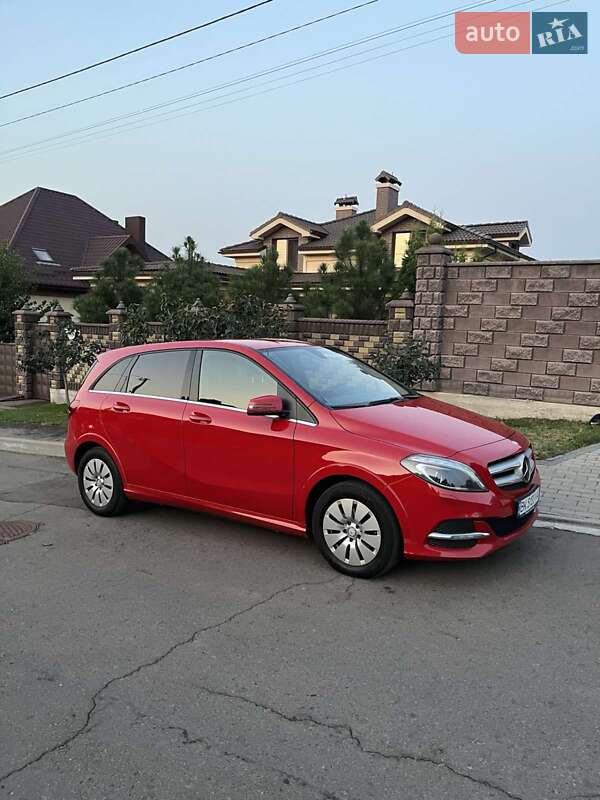 Mercedes-Benz B-Class 2017