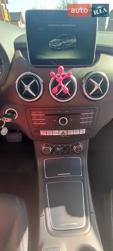 Mercedes-Benz B-Class 2015 VIN WDD2428901J007260 фото оголошення 9 з 60