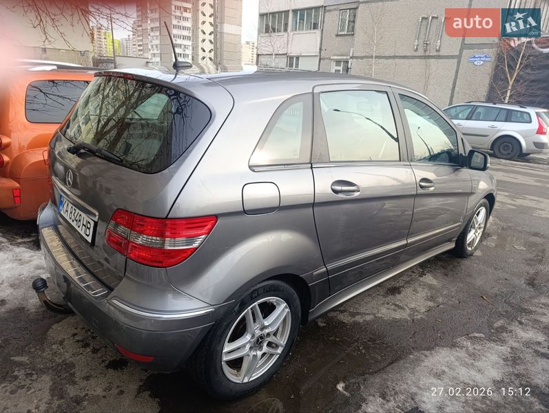 Хэтчбек Mercedes-Benz B-Class 2011 в Киеве
