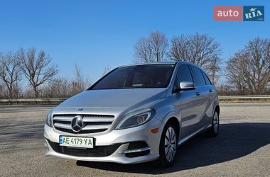 Хэтчбек Mercedes-Benz B-Class 2015 в Днепре