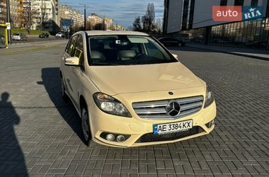 Хетчбек Mercedes-Benz B-Class 2014 в Дніпрі