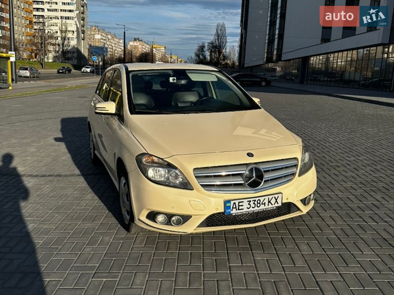 Mercedes-Benz B-Class 2014