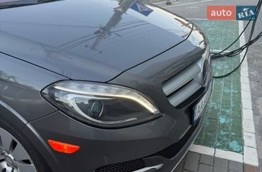 Хетчбек Mercedes-Benz B-Class 2016 в Житомирі