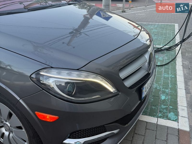 Хетчбек Mercedes-Benz B-Class 2016 в Житомирі