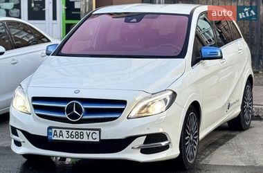 Хетчбек Mercedes-Benz B-Class 2015 в Києві