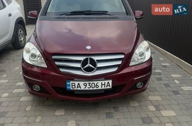 Хэтчбек Mercedes-Benz B-Class 2011 в Добровеличковке