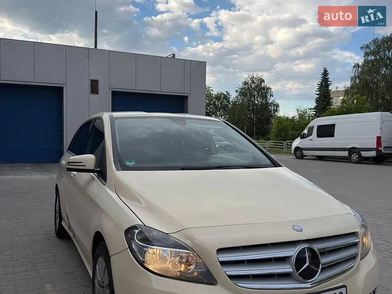 Mercedes-Benz B-Class 2014 VIN WDD2462121J292059 фото оголошення 3 з 93