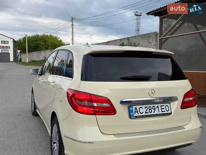 Mercedes-Benz B-Class 2014 VIN WDD2462121J292059 фото оголошення 17 з 93