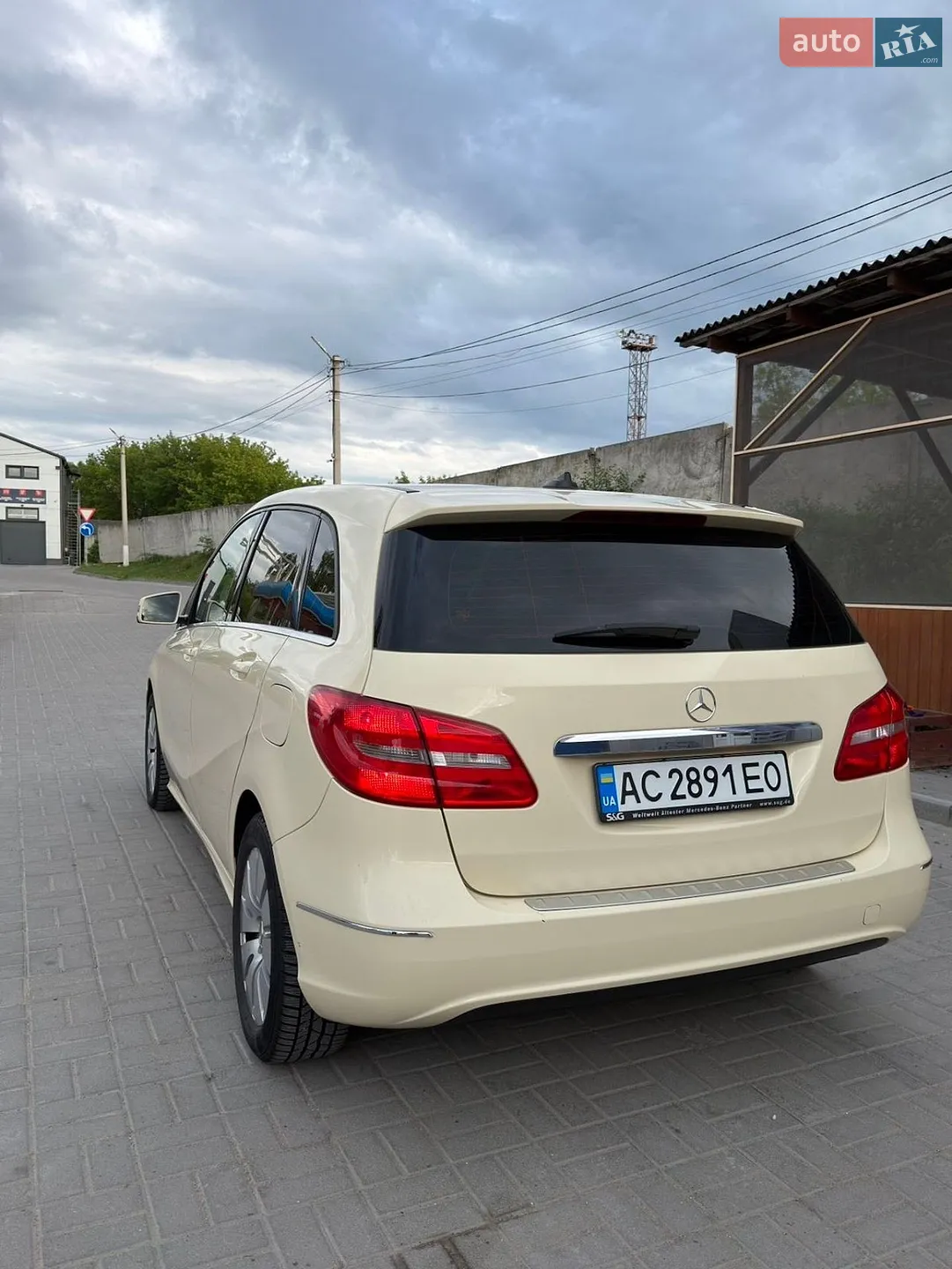 Mercedes-Benz B Class 2015 VIN WDD2428901J007505 фото оголошення 9 з 20