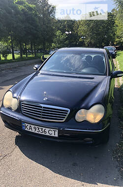 Седан Mercedes-Benz C 180 2000 в Києві