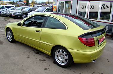 Купе Mercedes-Benz C-Class 2001 в 