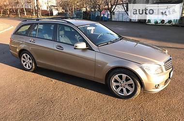 Универсал Mercedes-Benz C-Class 2010 в Черновцах