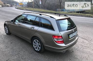 Универсал Mercedes-Benz C-Class 2010 в Черновцах