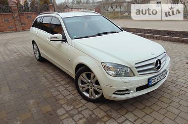 Универсал Mercedes-Benz C-Class 2010 в Львове