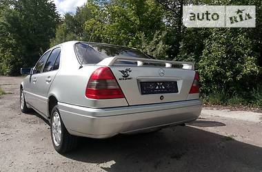 Седан Mercedes-Benz C-Class 1995 в Житомирі