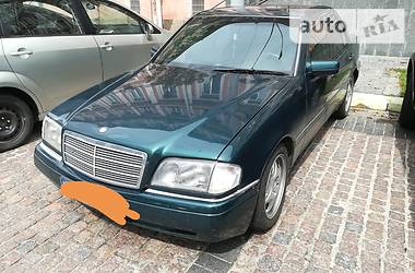 Седан Mercedes-Benz C-Class 1995 в Киеве