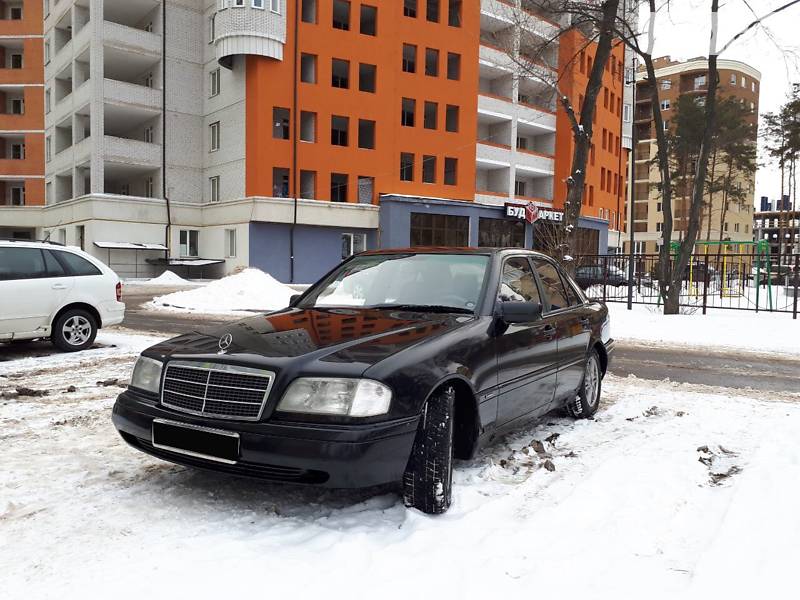 Седан Mercedes-Benz C-Class 1997 в Киеве