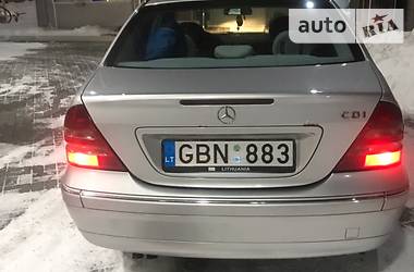 Седан Mercedes-Benz C-Class 2002 в Днепре