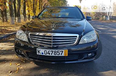 Универсал Mercedes-Benz C-Class 2009 в Полтаве