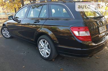 Универсал Mercedes-Benz C-Class 2009 в Полтаве