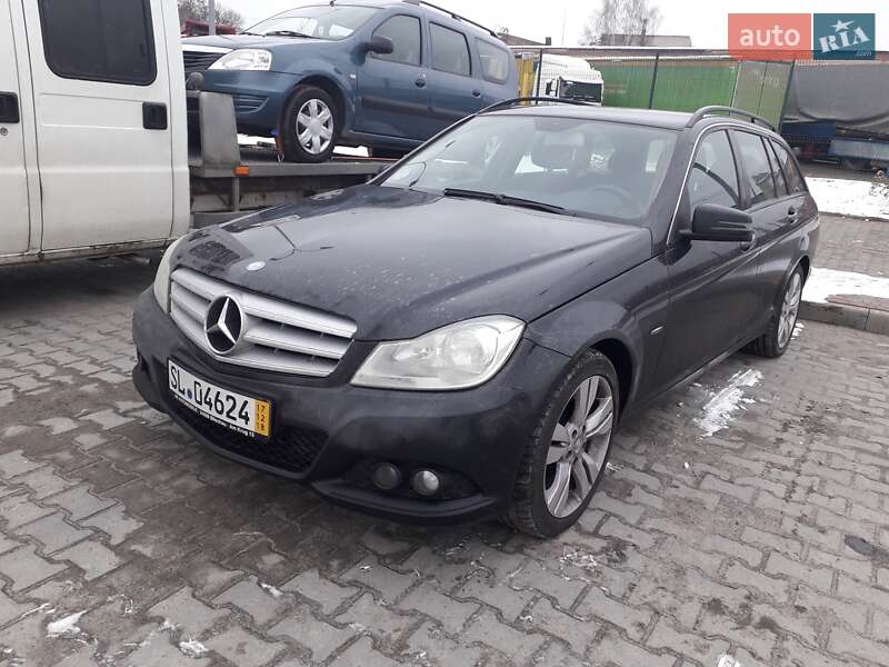 Універсал Mercedes-Benz C-Class 2012 в Звягелі