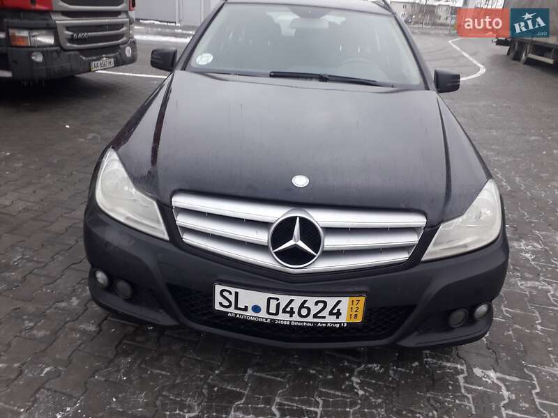 Універсал Mercedes-Benz C-Class 2012 в Звягелі