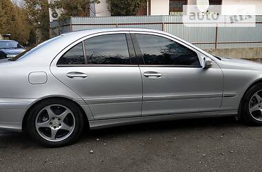 Седан Mercedes-Benz C-Class 2001 в Летичіві