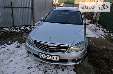 Універсал Mercedes-Benz C-Class 2010 в Кам'янець-Подільському