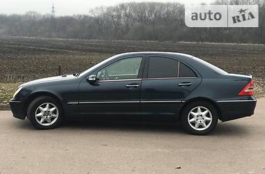 Седан Mercedes-Benz C-Class 2003 в 